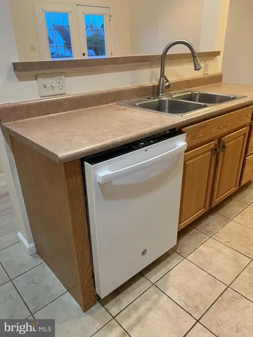 $1,800 | 2037 Powell Drive, Chambersburg, PA 17201