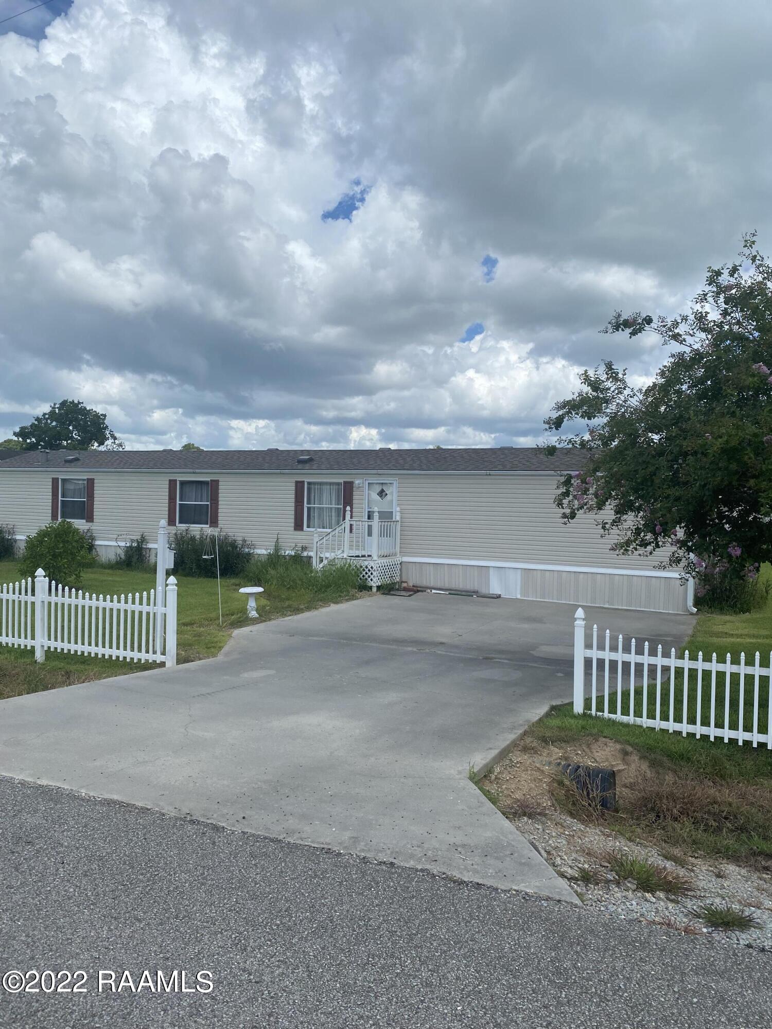 1027 Maurice Huval Road Broussard, LA 70518 - Photo 3 of 15 IMG-7614