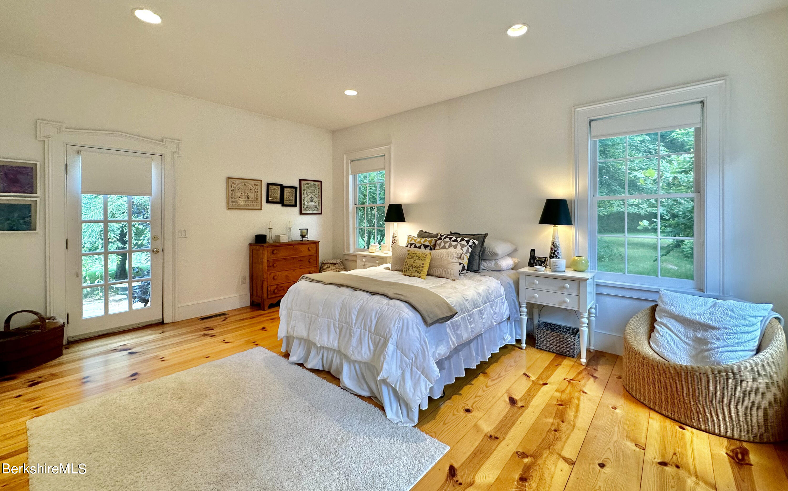 46 White Barn Road Copake, NY 12516 - Photo 9 of 20 primary bed