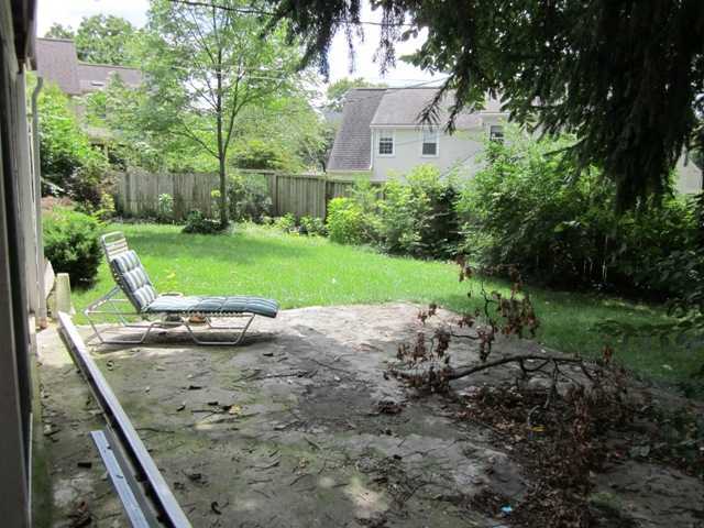 2191 Yorkshire Road Upper Arlington, OH 43221 - Photo 3 of 4