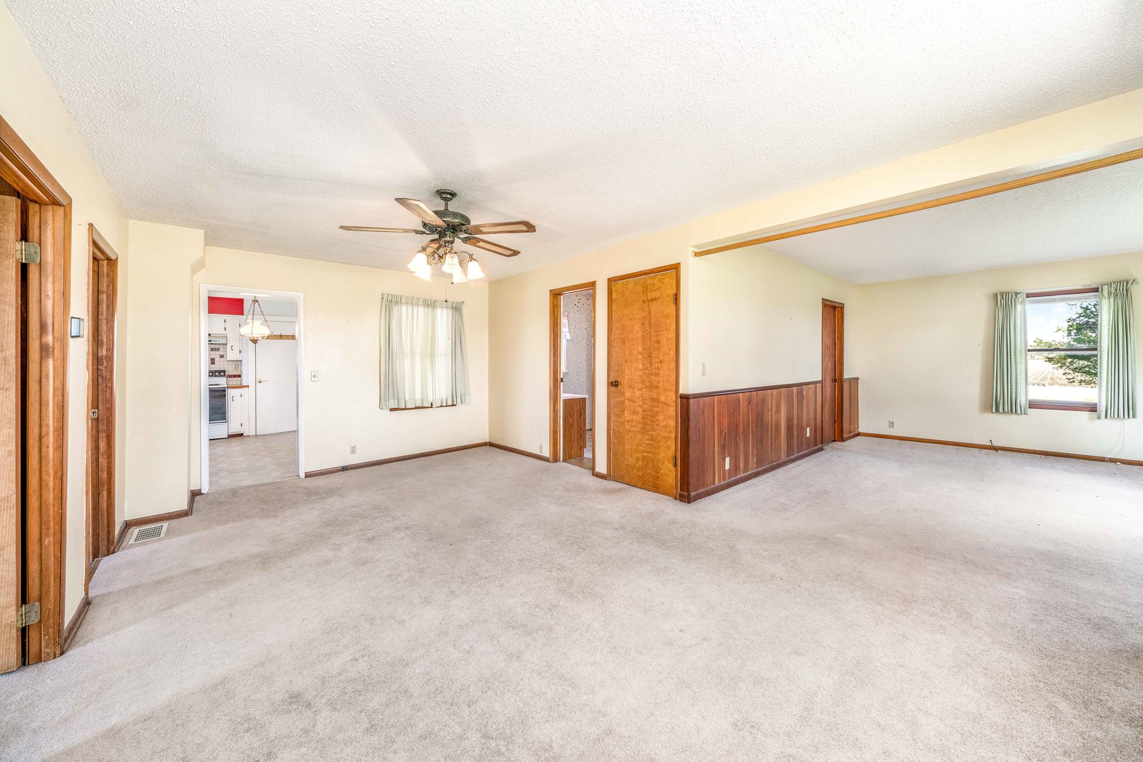 1139 Base Line Road Kirkland, IL 60146 - Photo 17 of 30