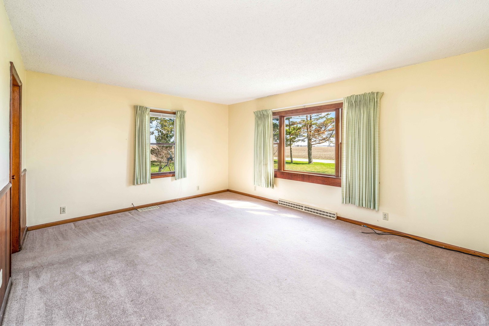 1139 Base Line Road Kirkland, IL 60146 - Photo 19 of 30