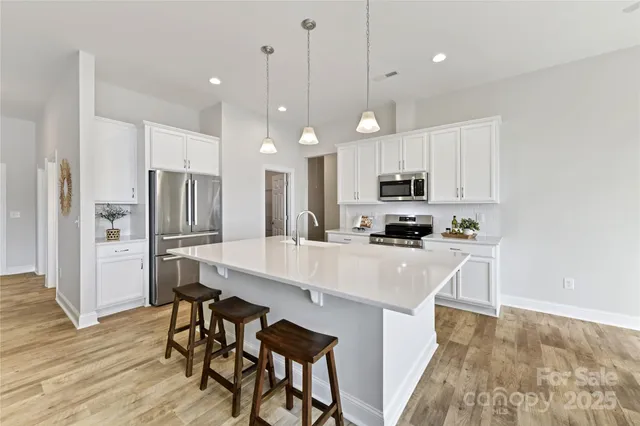 $925,000 | 4980 Kiser Island Road, Terrell, NC 28682