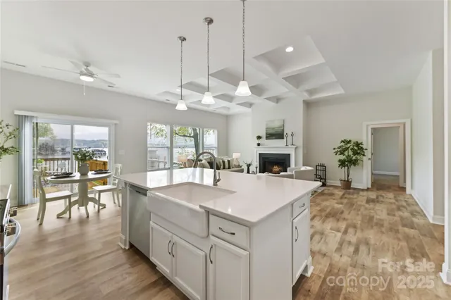 $925,000 | 4980 Kiser Island Road, Terrell, NC 28682