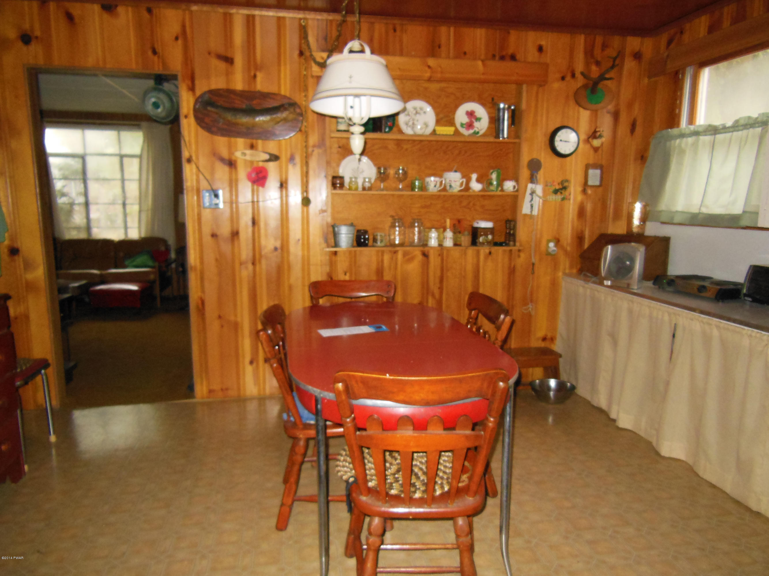 114 Cherry Red Road Greentown, PA 18426 - Photo 5 of 15 Gallery Image 5