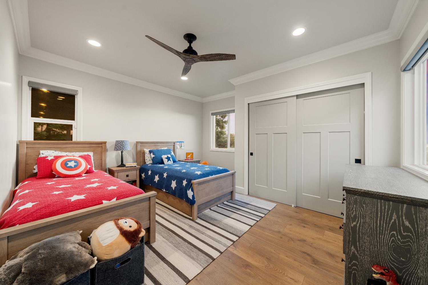 7380 Ridge Road Newcastle, CA 95658 - Photo 35 of 89 a bedroom with a bed and a dresser