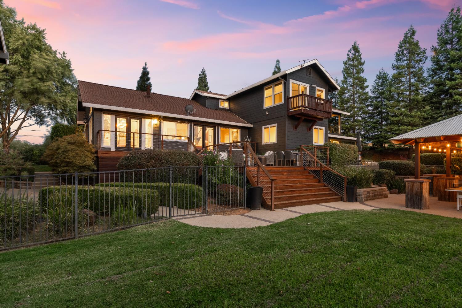 7380 Ridge Road Newcastle, CA 95658 - Photo 70 of 89 a front view of a house with a garden and yard