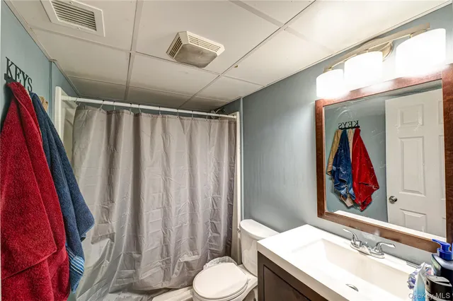 $725,000 | 30 Fairway Avenue, Riverhead, NY 11901