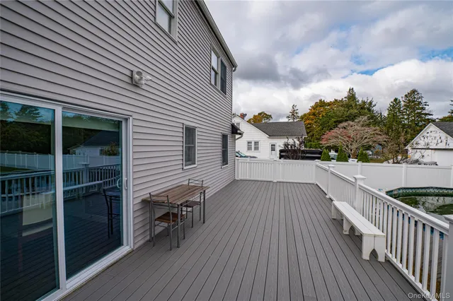 $725,000 | 30 Fairway Avenue, Riverhead, NY 11901