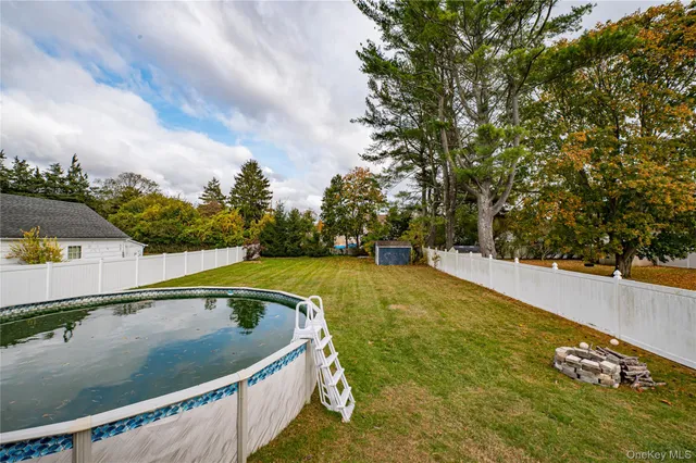 $725,000 | 30 Fairway Avenue, Riverhead, NY 11901