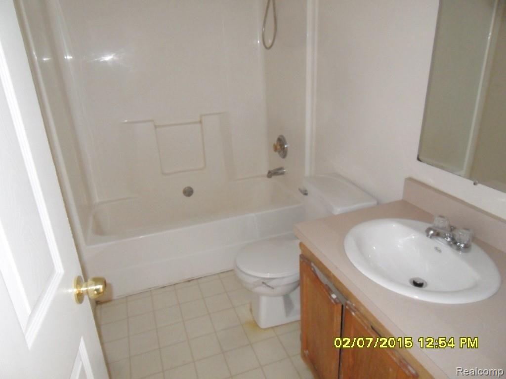 74500 Mackey Road Richmond, MI 48062 - Photo 11 of 22 bath - shared 1st floor.jpg