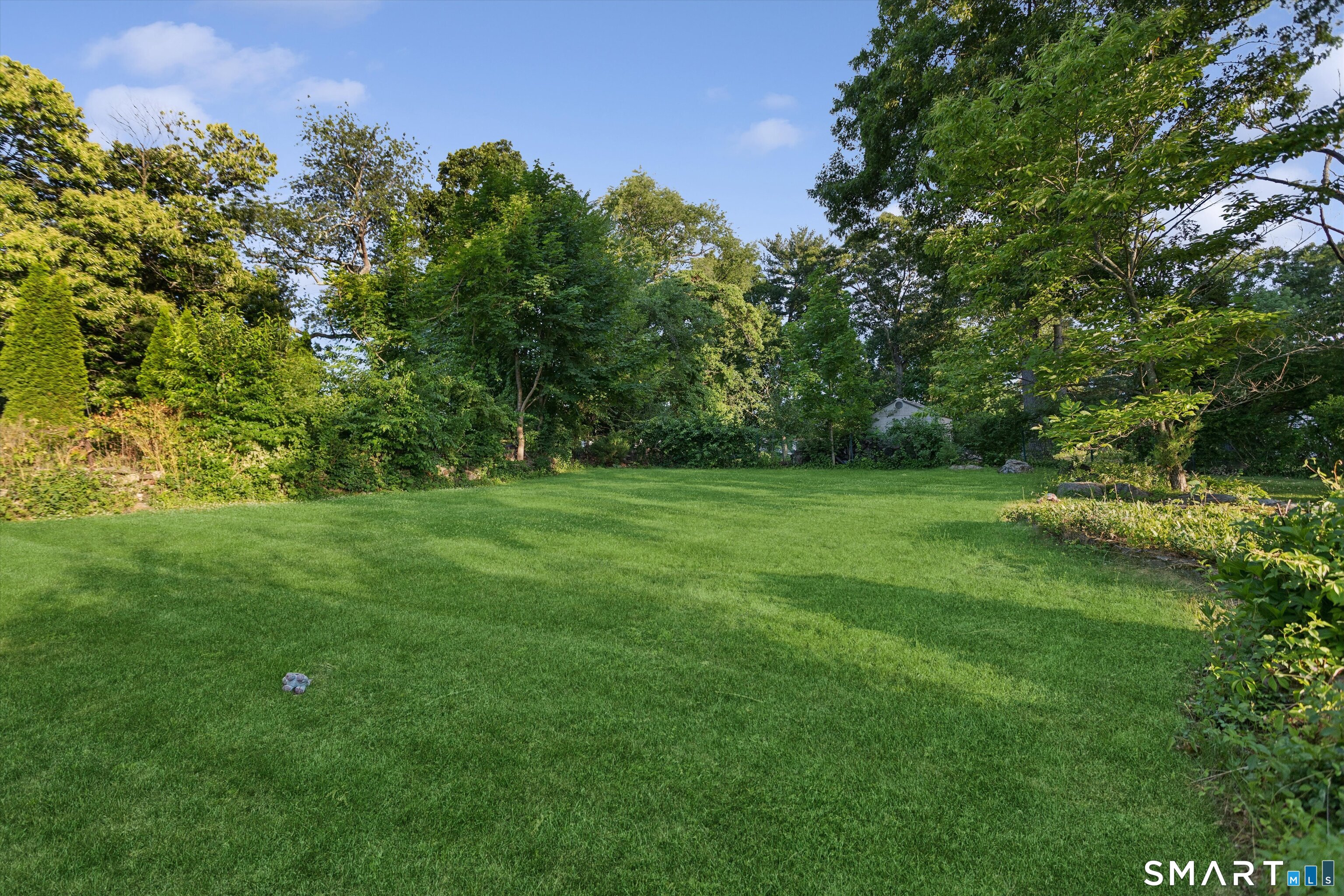 4 Eagle Road Norwalk, CT 06850 - Photo 29 of 39
