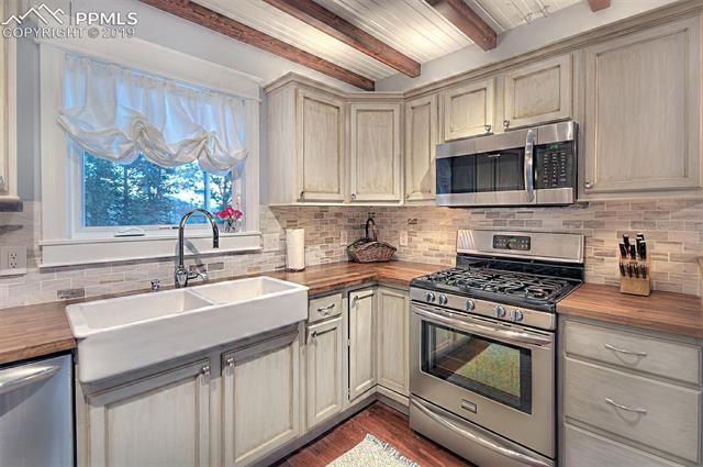 9955 Mountain Road Cascade, CO 80809 - Photo 11 of 23