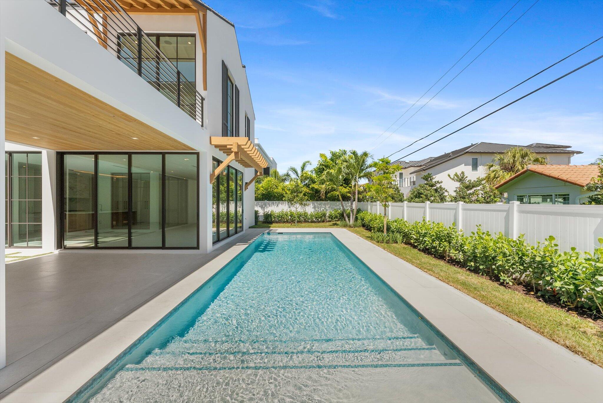 880 Northeast 3rd Avenue Boca Raton, FL 33432 - Photo 83 of 100 Pool