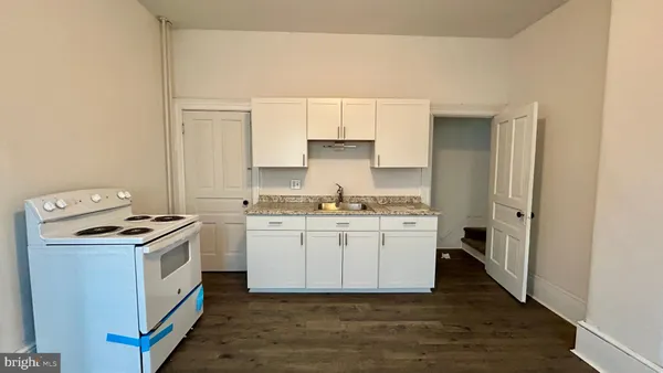 $2,100 | 270 Grant Street, Salem, NJ 08079