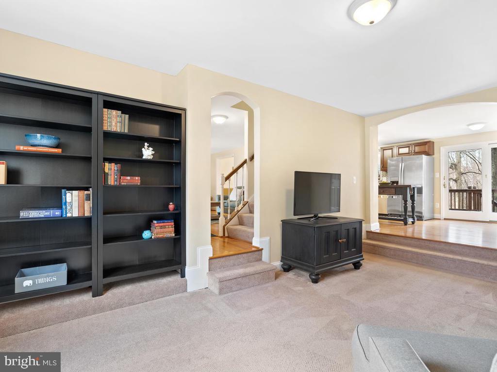 2710 Parallel Path Abingdon, MD 21009 - Photo 11 of 45 Gallery Image 11