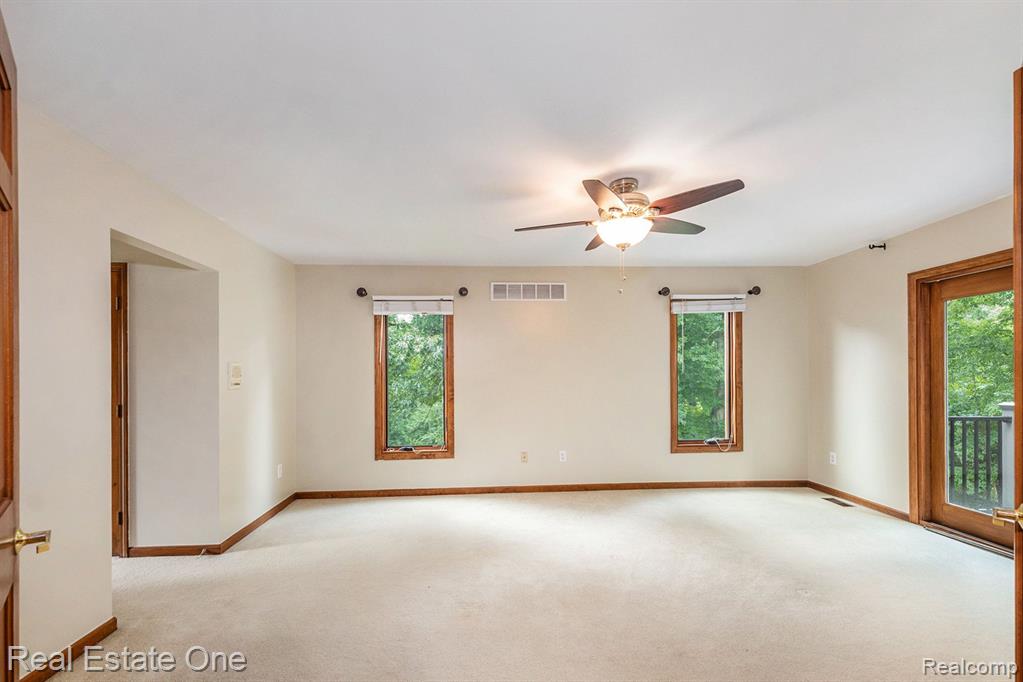3746 Merriweather Lane Rochester Hills, MI 48306 - Photo 28 of 44 Gallery Image 28