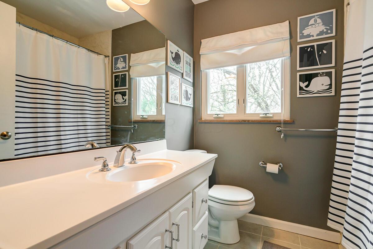 2519 Welsford Road Upper Arlington, OH 43221 - Photo 21 of 29 2519_Welsford-28