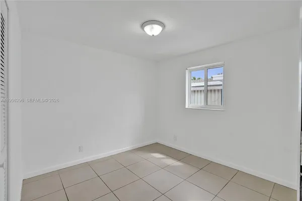 $2,650 | 877 West 33rd Street, Hialeah, FL 33012