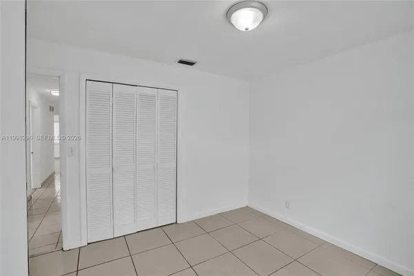 $2,650 | 877 West 33rd Street, Hialeah, FL 33012