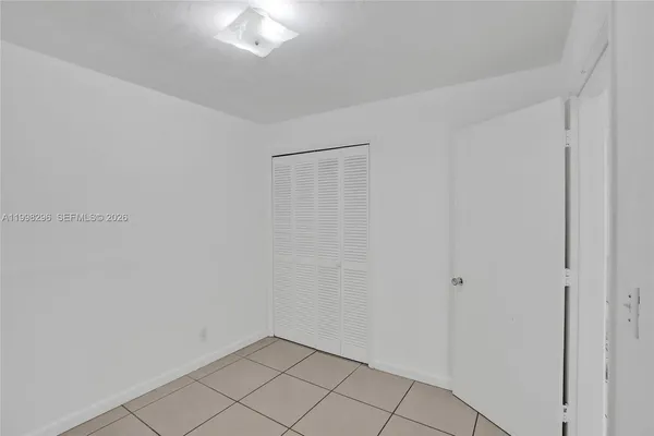 $2,650 | 877 West 33rd Street, Hialeah, FL 33012