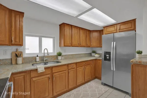 $2,650 | 877 West 33rd Street, Hialeah, FL 33012