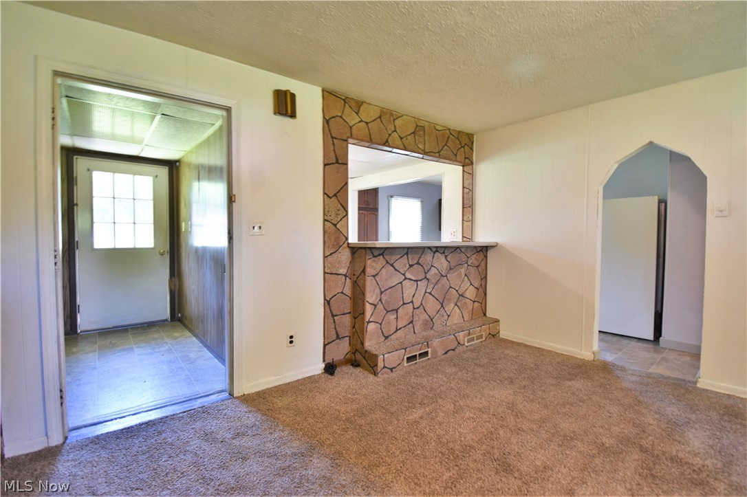3422 Bell Wick Road Hubbard, OH 44425 - Photo 3 of 31 Gallery Image 3