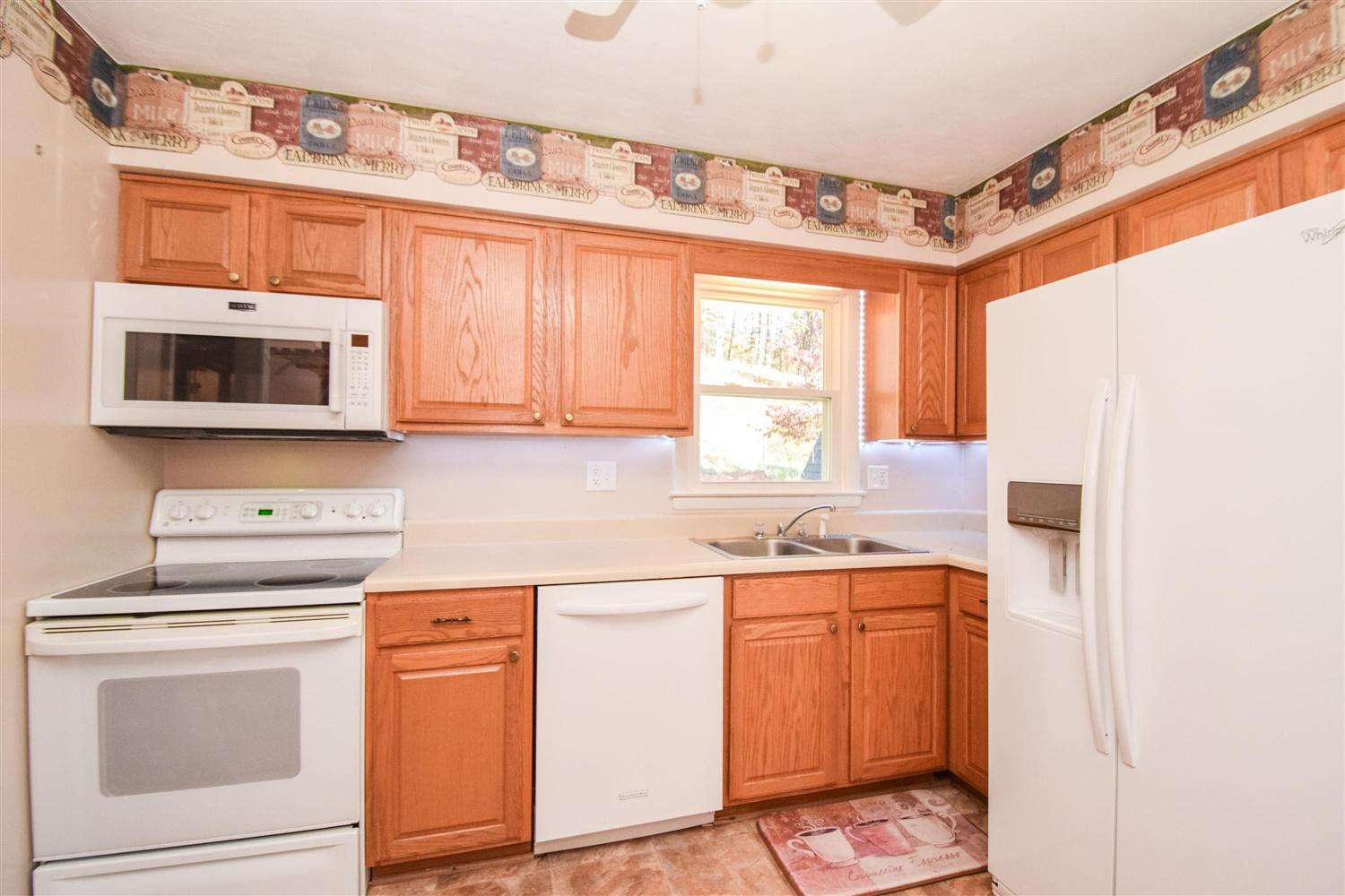 760 Estates Road Southeast Roanoke, VA 24014 - Photo 12 of 30 09-Photo-9