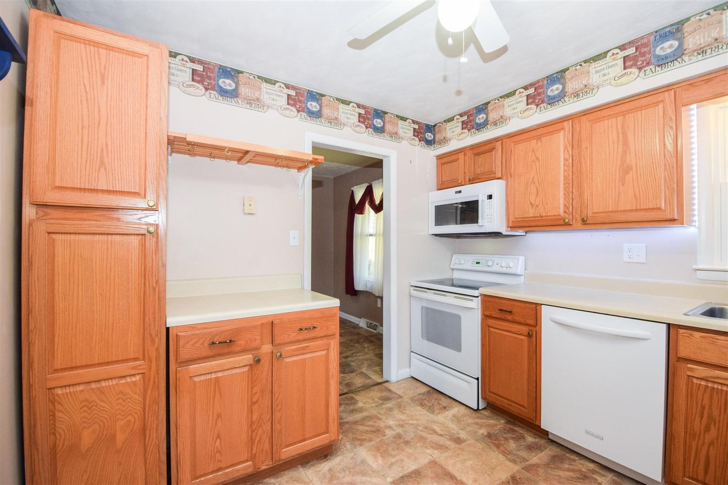 760 Estates Road Southeast Roanoke, VA 24014 - Photo 13 of 30 10-Photo-10