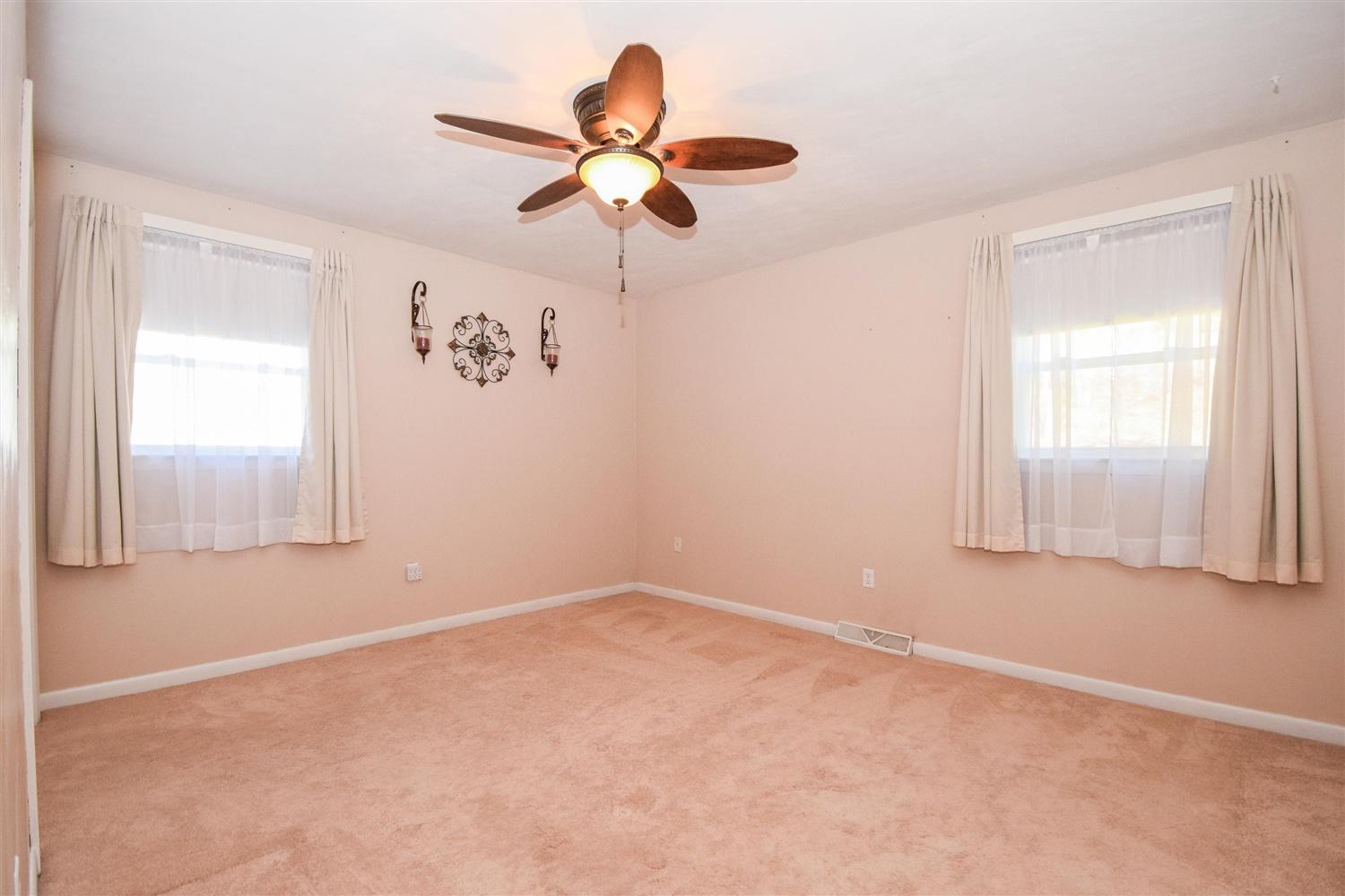 760 Estates Road Southeast Roanoke, VA 24014 - Photo 16 of 30 13-Photo-13