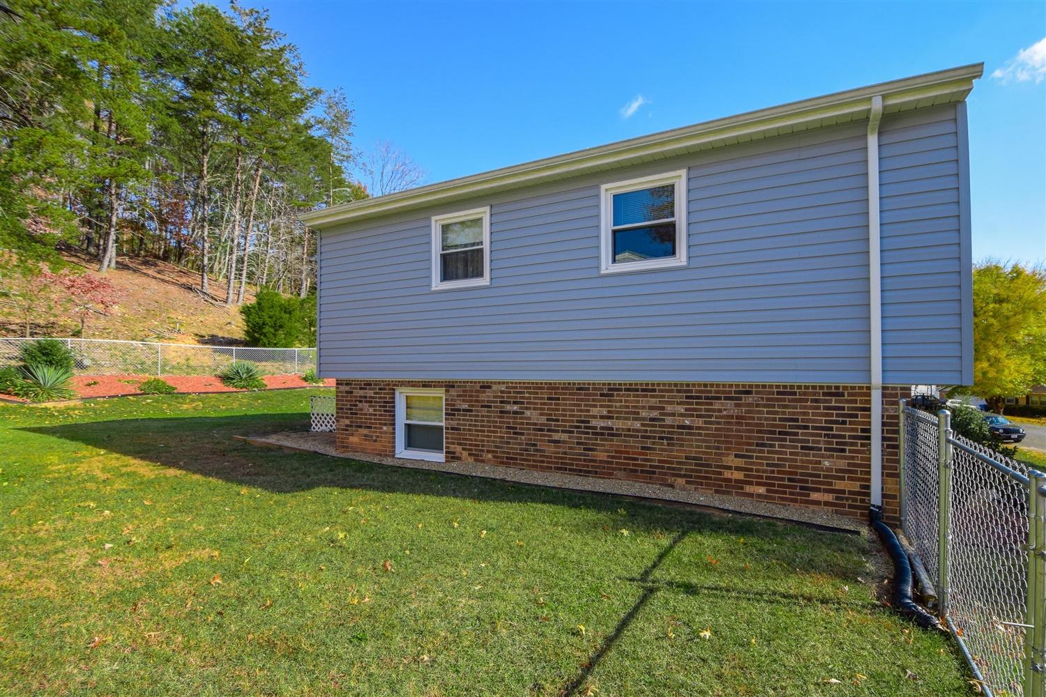 760 Estates Road Southeast Roanoke, VA 24014 - Photo 27 of 30 24-Photo-24