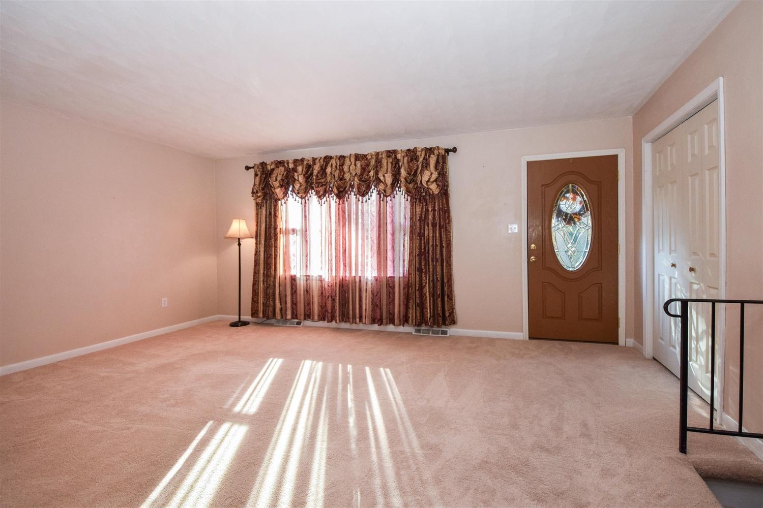 760 Estates Road Southeast Roanoke, VA 24014 - Photo 6 of 30 03-Photo-3