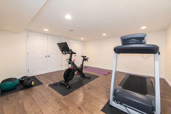 $899,000 | 831 South Prospect Avenue, Park Ridge, IL 60068
