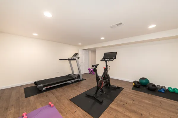 $899,000 | 831 South Prospect Avenue, Park Ridge, IL 60068