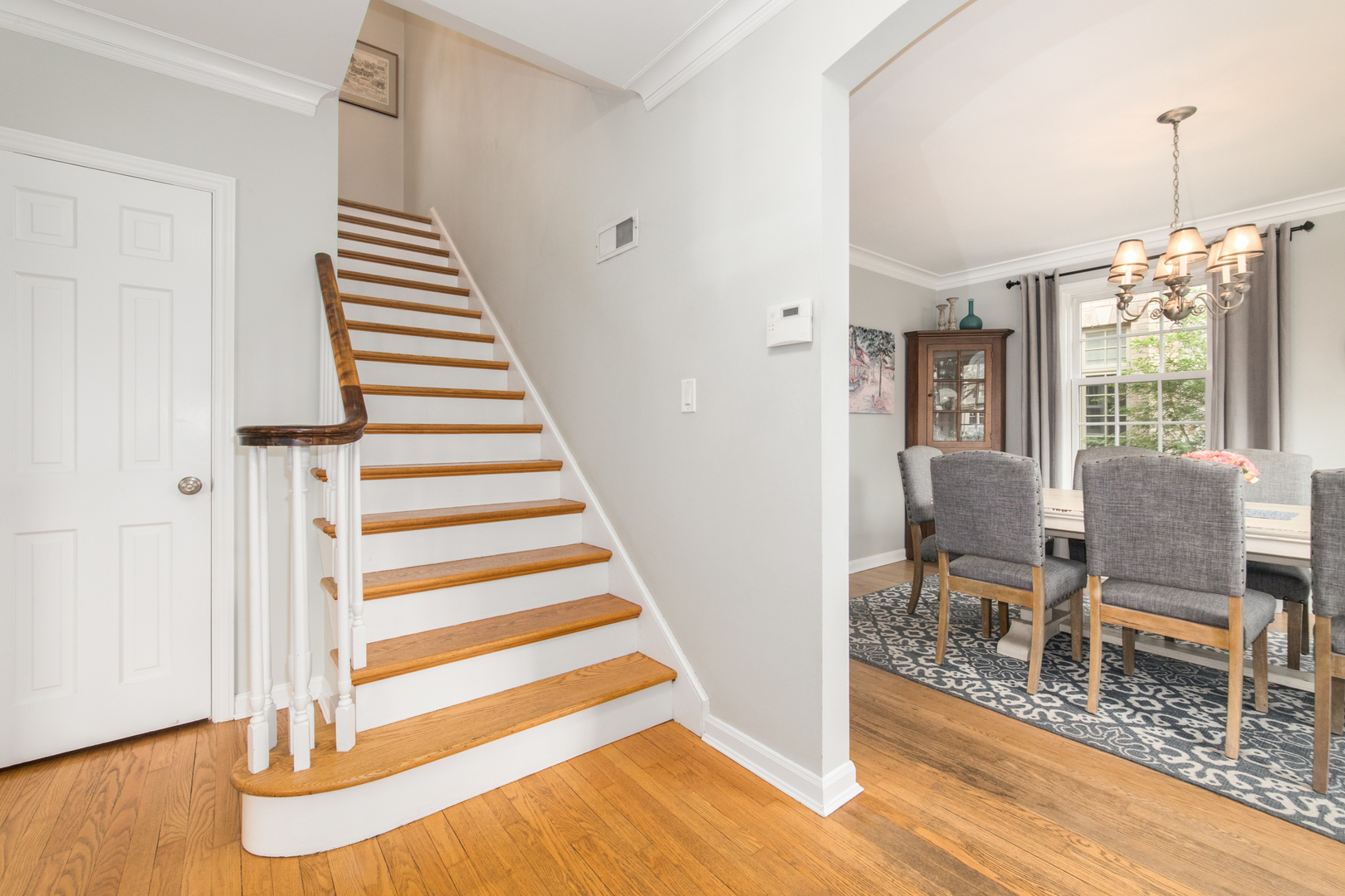 831 South Prospect Avenue Park Ridge, IL 60068 - Photo 4 of 46 Gallery Image 4