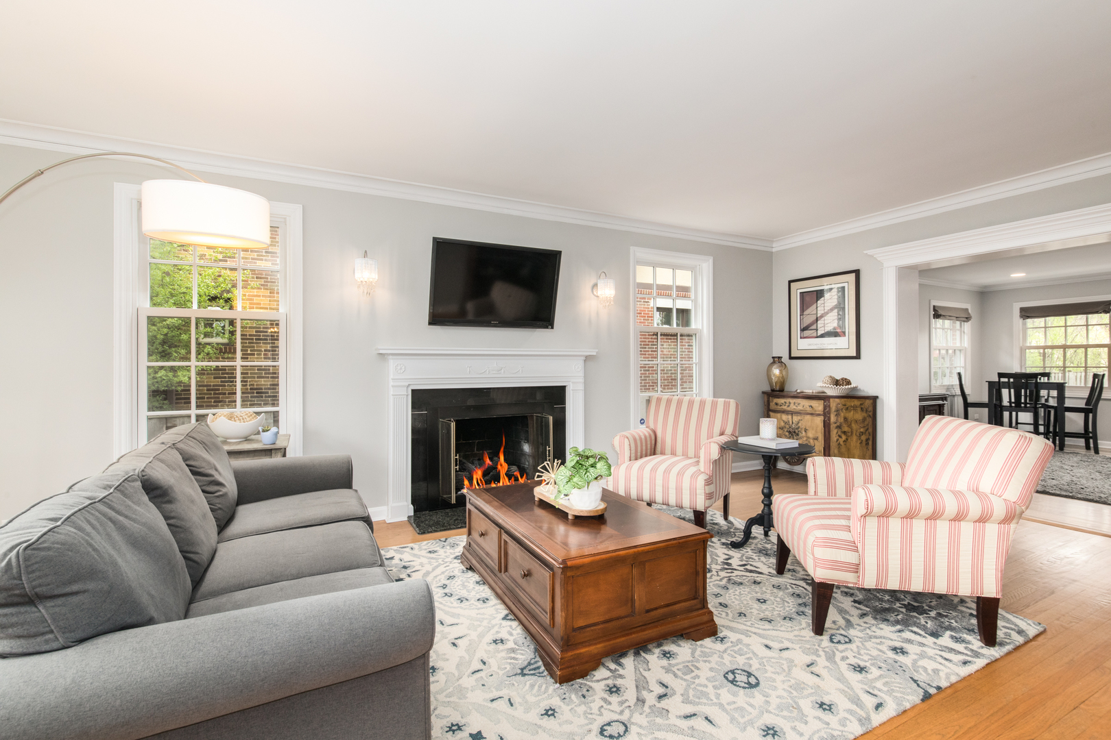 831 South Prospect Avenue Park Ridge, IL 60068 - Photo 5 of 46 Gallery Image 5