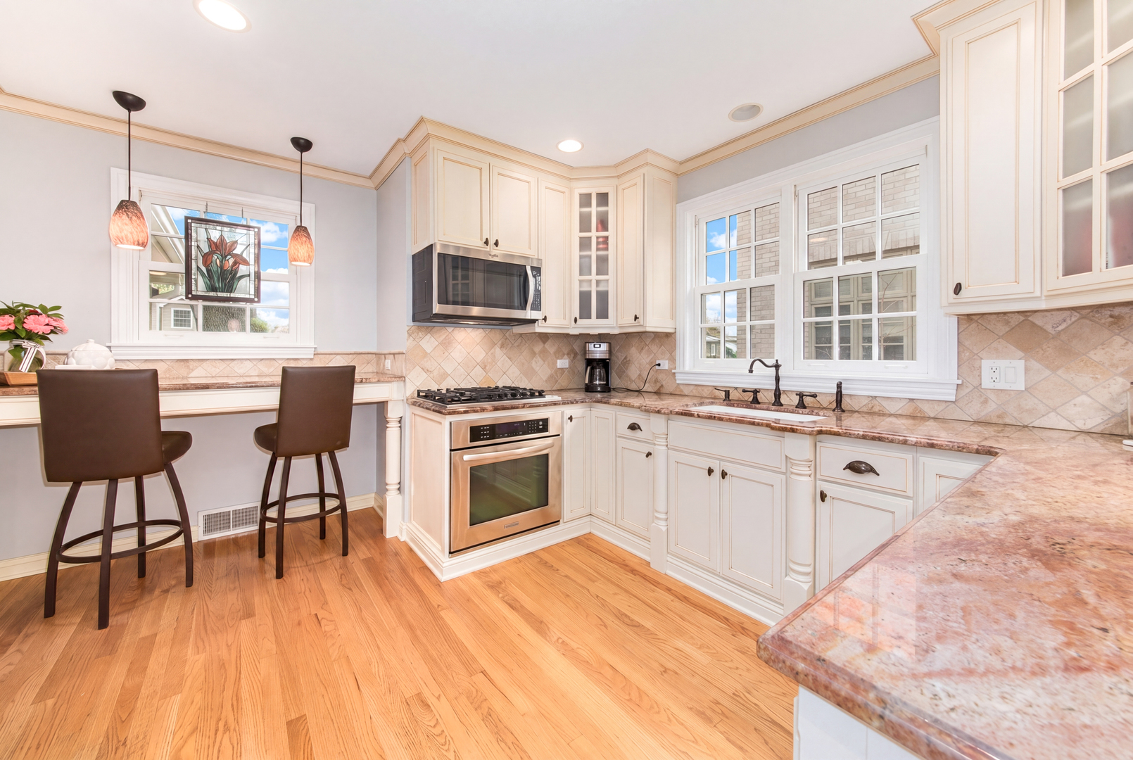 831 South Prospect Avenue Park Ridge, IL 60068 - Photo 10 of 46 Gallery Image 10