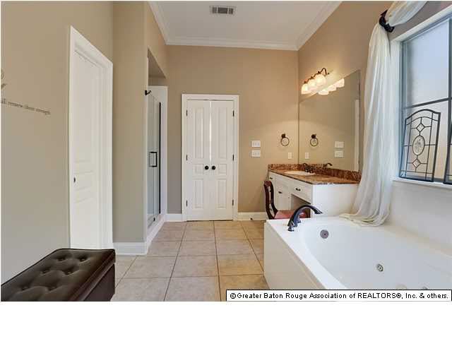 8906 Foxgate Drive Baton Rouge, LA 70809 - Photo 11 of 19 Gallery Image 11