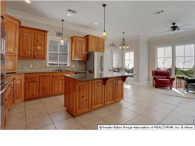 8906 Foxgate Drive Baton Rouge, LA 70809 - Photo 4 of 19 Gallery Image 4