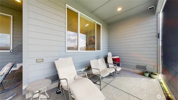 $739,000 | 3584 Elmont Avenue, Enumclaw, WA 98022