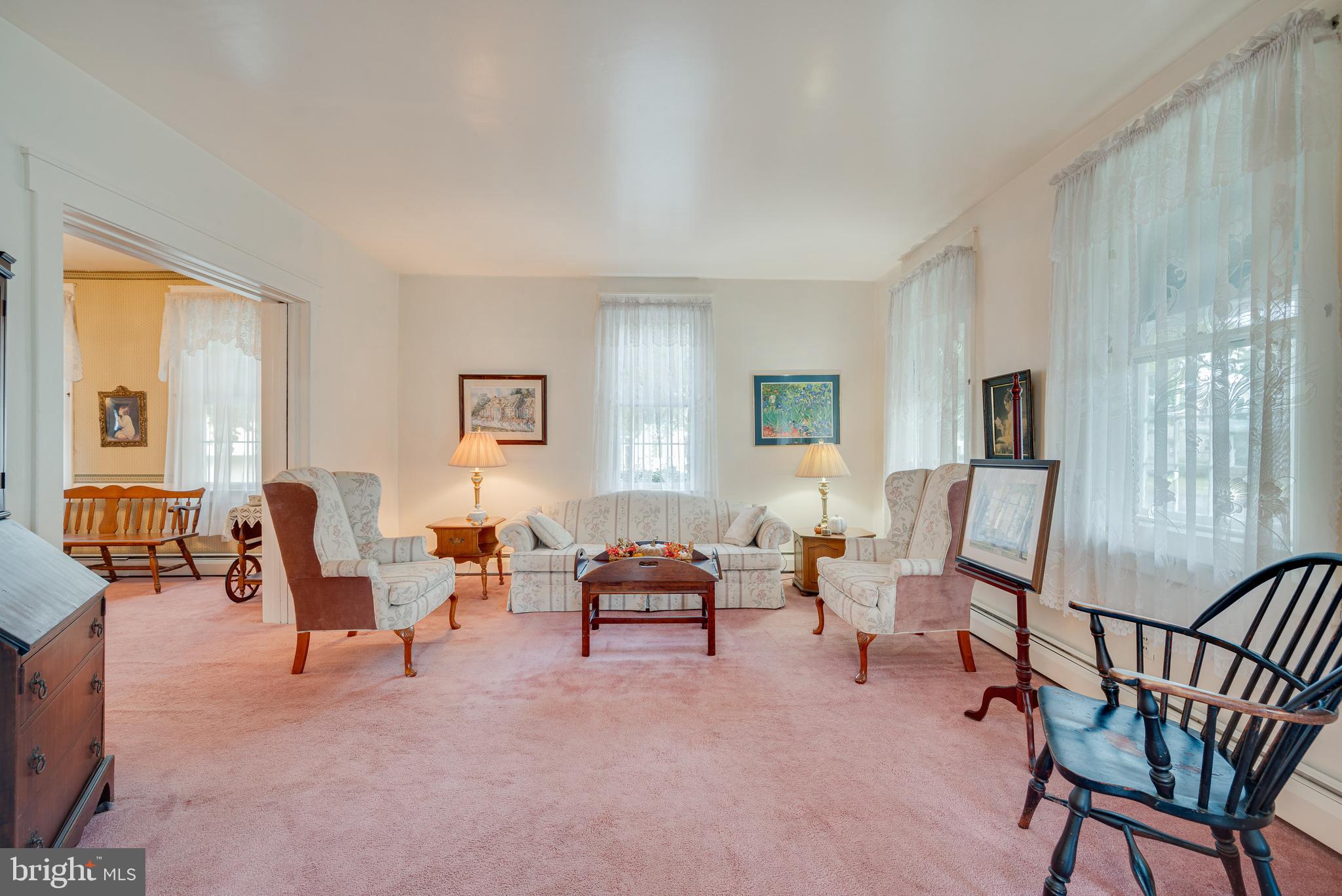 300 Lippincott Avenue Riverside, NJ 08075 - Photo 9 of 27 Living Room