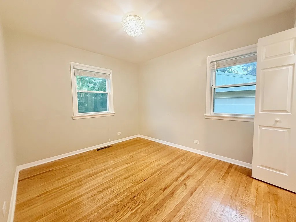 1121 Olive Road Homewood, IL 60430 - Photo 11 of 36