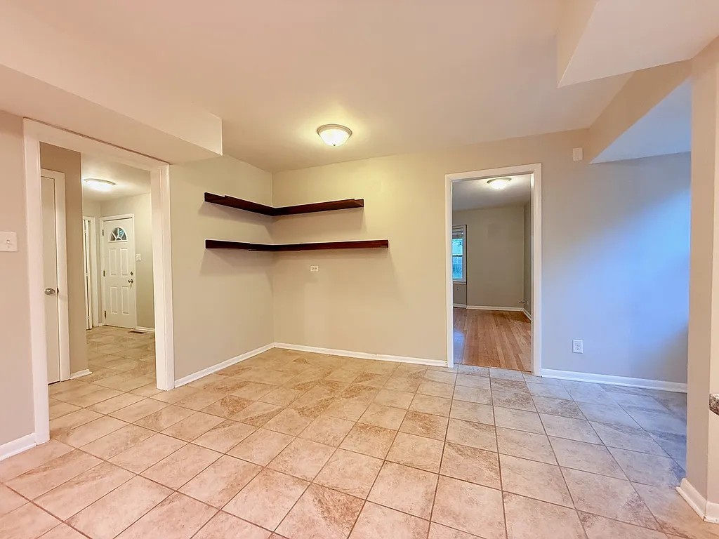 1121 Olive Road Homewood, IL 60430 - Photo 5 of 36