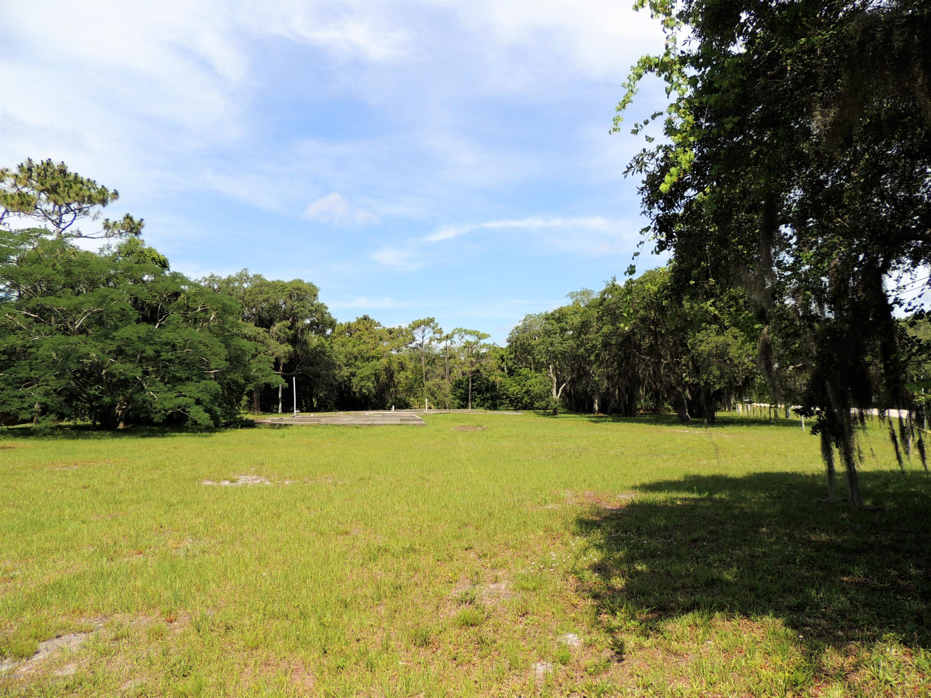 3570 Turtle Mound Road Melbourne, FL 32934 - Photo 7 of 19 a view of outdoor space and yard