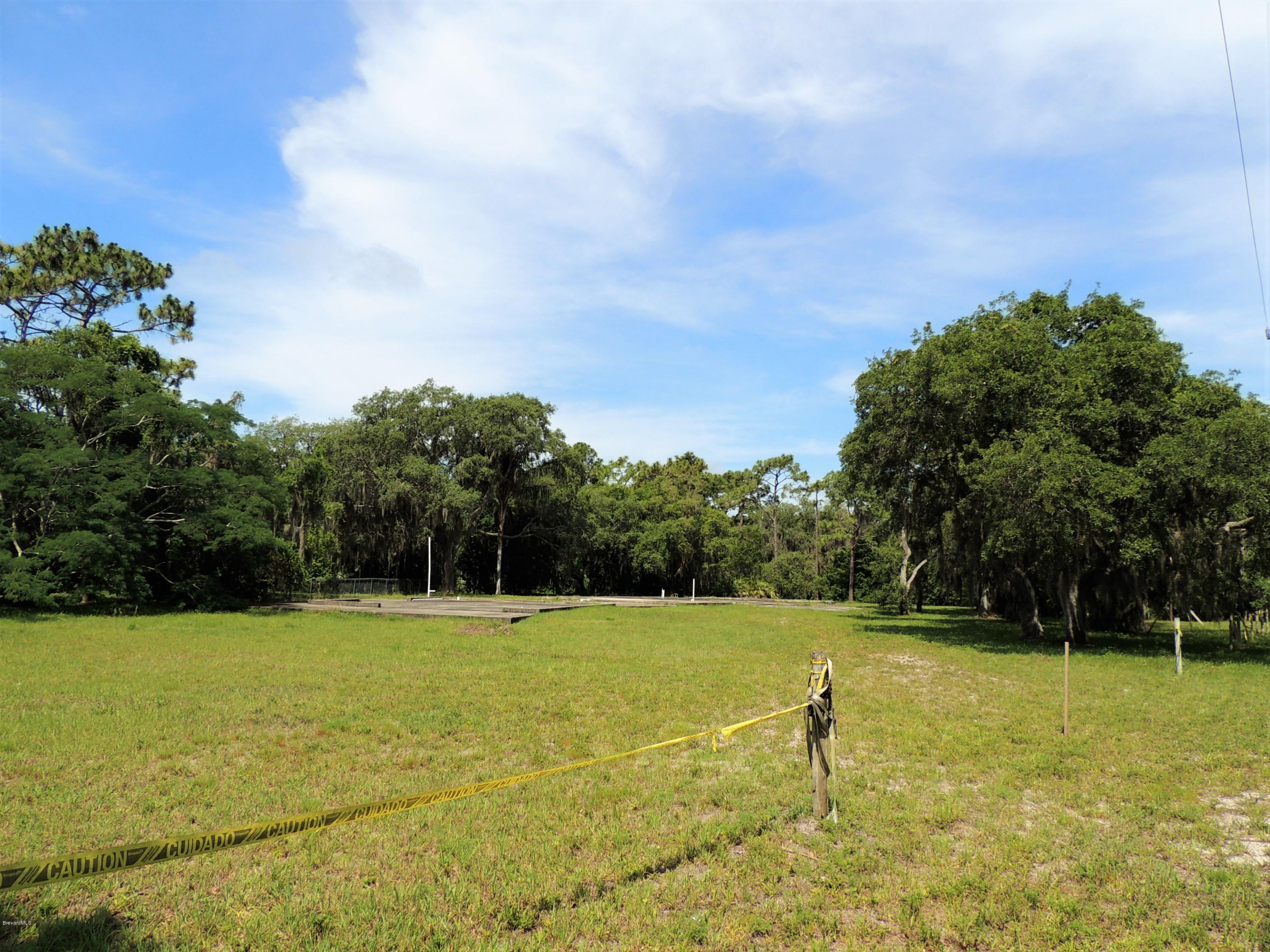 3570 Turtle Mound Road Melbourne, FL 32934 - Photo 8 of 19 a view of a tennis court