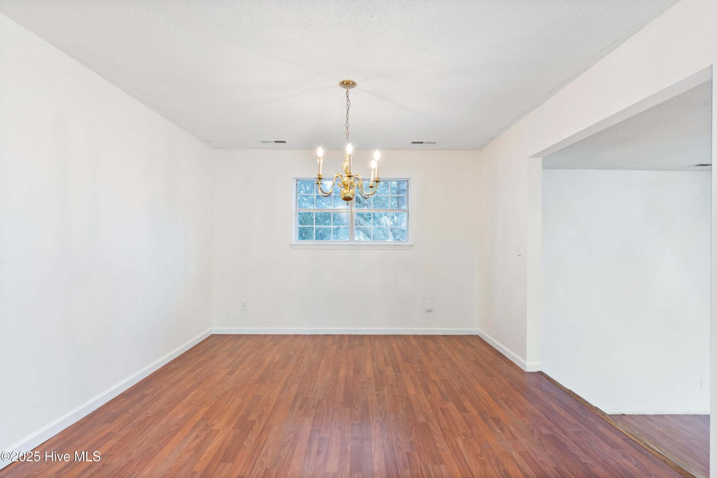 278 Batson Road Hampstead, NC 28443 - Photo 11 of 54 Dining Room