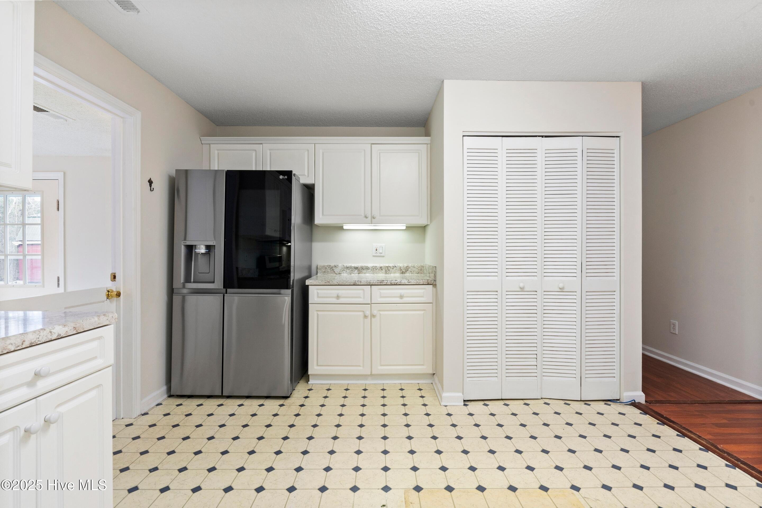 278 Batson Road Hampstead, NC 28443 - Photo 19 of 54 Kitchen