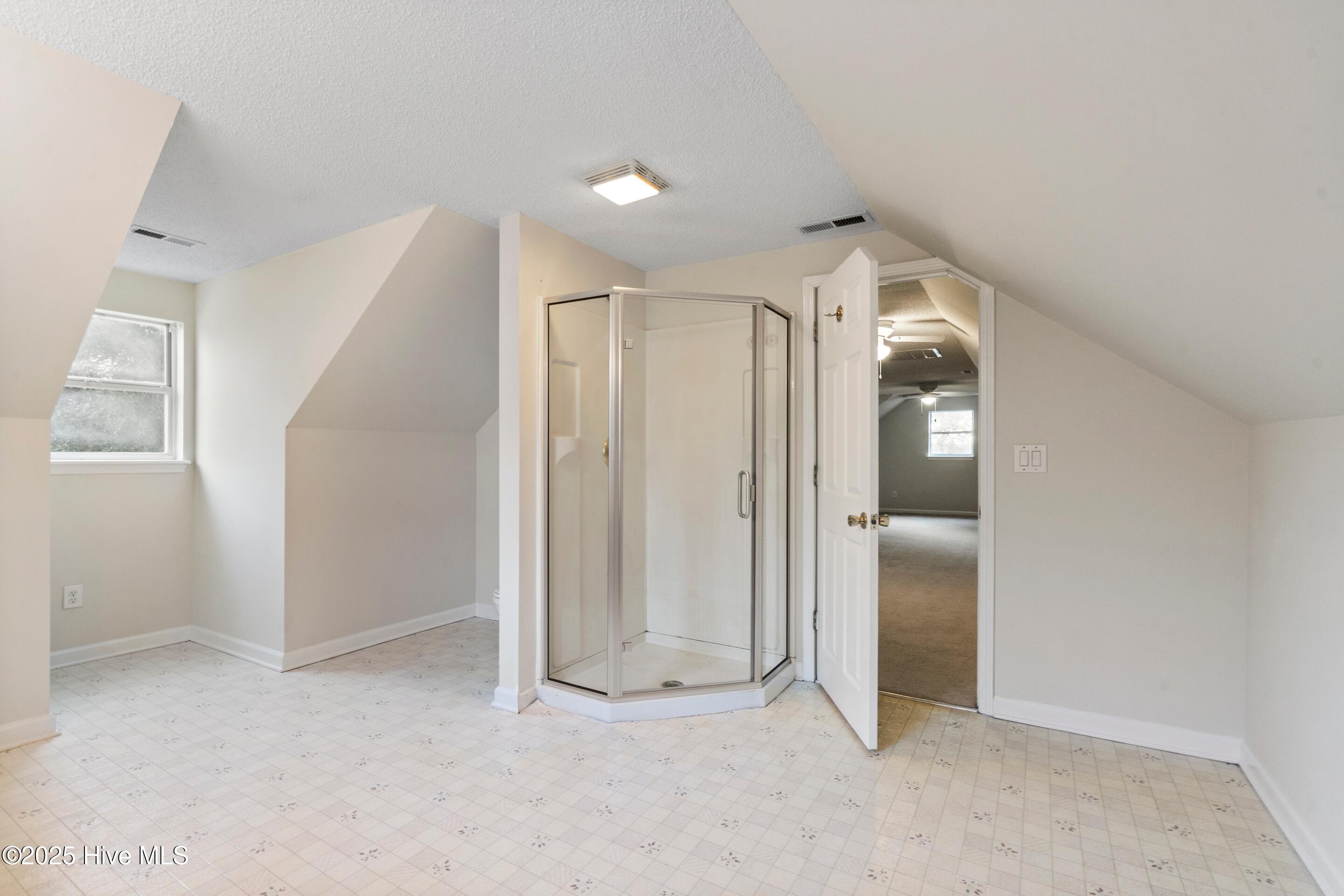 278 Batson Road Hampstead, NC 28443 - Photo 35 of 54 2nd Floor Bath