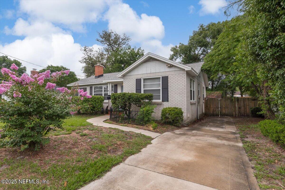 1680 Pershing Road Jacksonville, FL 32205 - Photo 4 of 53 05-FULL-004