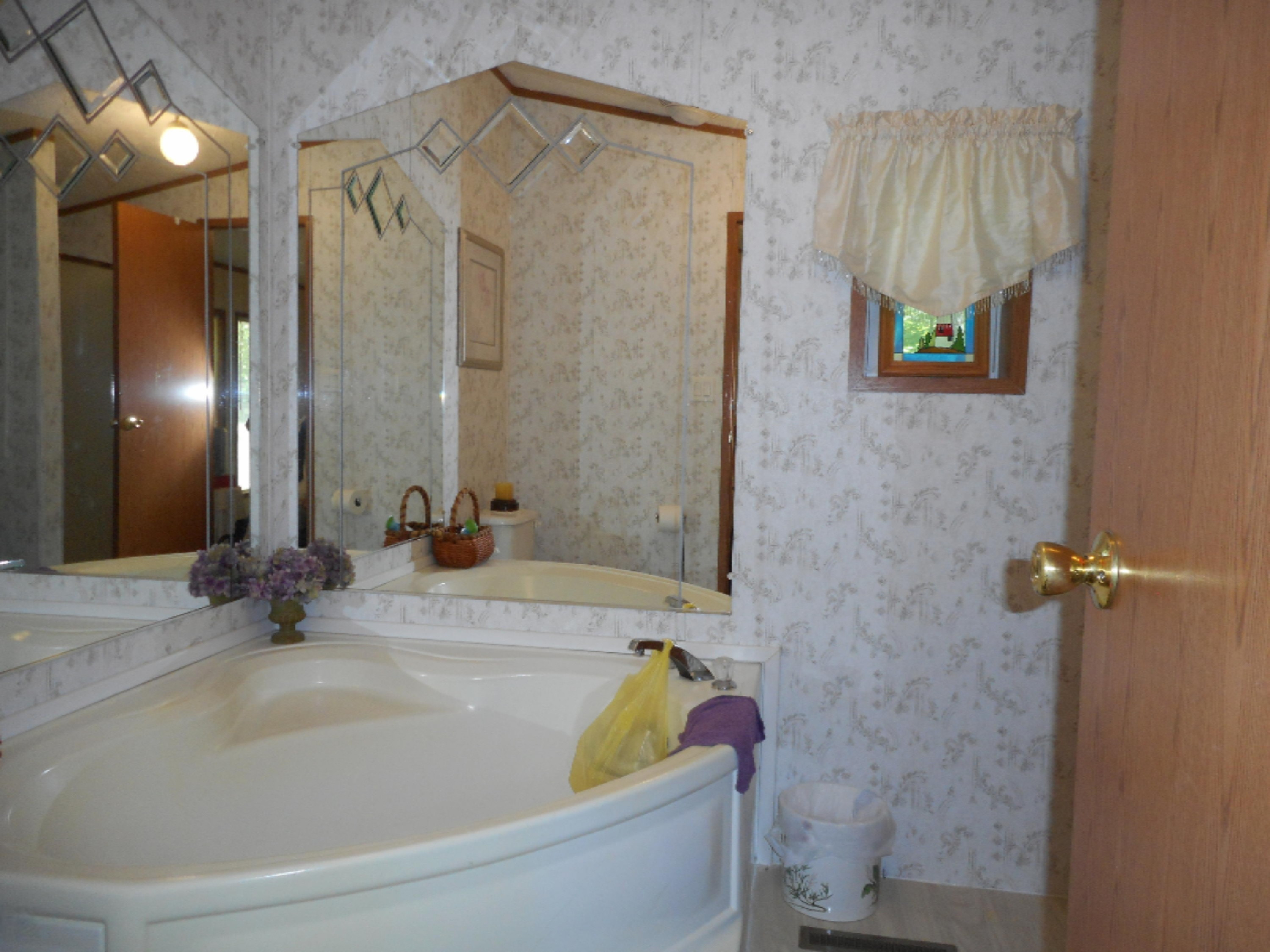 1039 East Wilke Road Rothbury, MI 49452 - Photo 3 of 9 Bloss bath